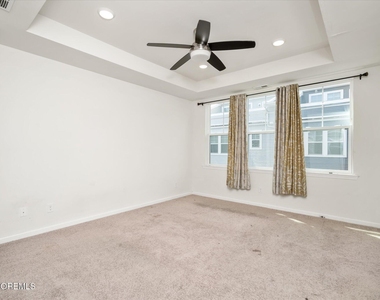21 Green Street - Photo Thumbnail 15