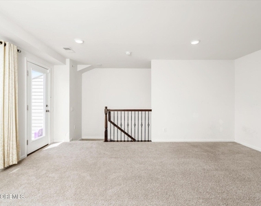 21 Green Street - Photo Thumbnail 27