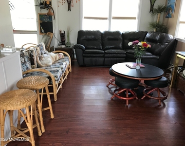 1821 Capstan Drive - Photo Thumbnail 3