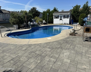 1821 Capstan Drive - Photo Thumbnail 11