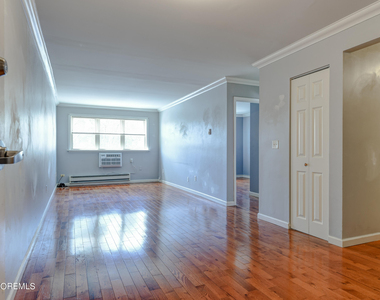 304 4th Avenue - Photo Thumbnail 3