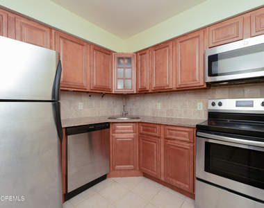 304 4th Avenue - Photo Thumbnail 8