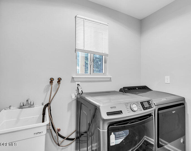 190 Spruce Street - Photo Thumbnail 15