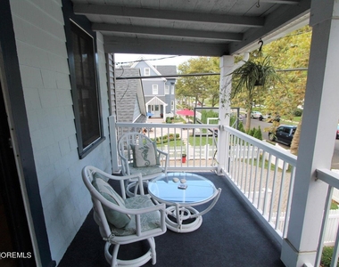 903 C Street - Photo Thumbnail 7
