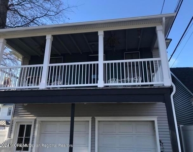 903 C Street - Photo Thumbnail 10