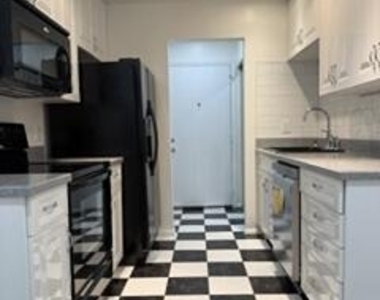23 Meadow Green Circle - Photo Thumbnail 1