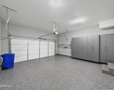 1003 Navigator Avenue - Photo Thumbnail 36