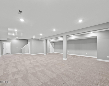 1003 Navigator Avenue - Photo Thumbnail 31
