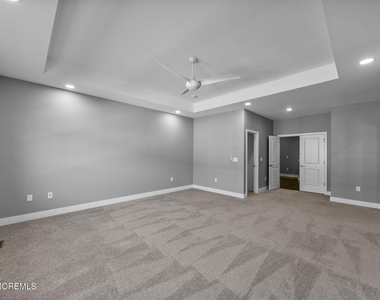1003 Navigator Avenue - Photo Thumbnail 11