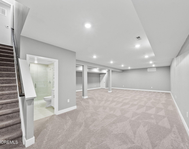 1003 Navigator Avenue - Photo Thumbnail 30