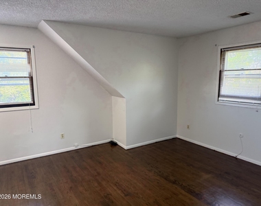 567 Fischer Boulevard - Photo Thumbnail 12