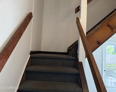 567 Fischer Boulevard - Photo Thumbnail 2