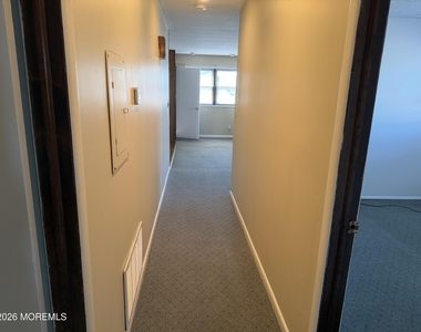 567 Fischer Boulevard - Photo Thumbnail 8