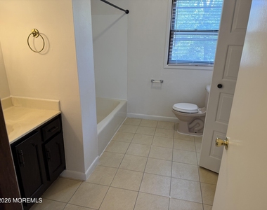 567 Fischer Boulevard - Photo Thumbnail 14