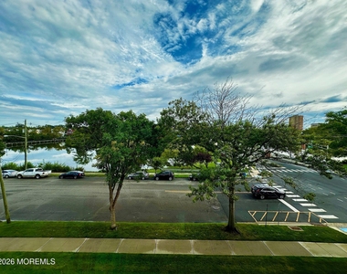 1211 Grand Avenue - Photo Thumbnail 23
