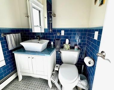 1211 Grand Avenue - Photo Thumbnail 11
