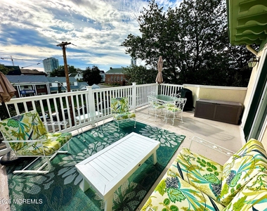 1211 Grand Avenue - Photo Thumbnail 21