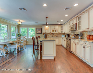 1603 Lake Avenue - Photo Thumbnail 9