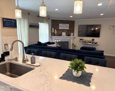 2111 Waters Edge Drive - Photo Thumbnail 4
