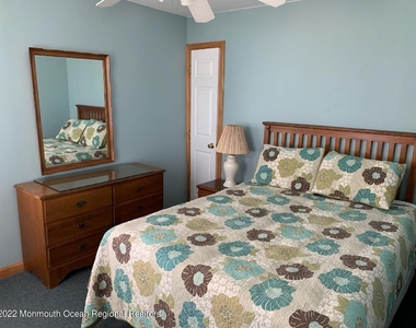 61 Fielder Avenue - Photo Thumbnail 5