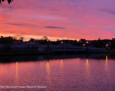 415 Sunset Avenue - Photo Thumbnail 1