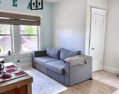 415 Sunset Avenue - Photo Thumbnail 7