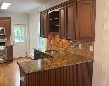 29 Brown Place - Photo Thumbnail 5