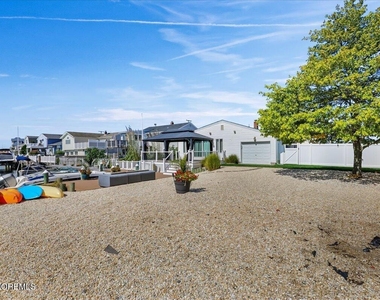 774 Nassau Drive - Photo Thumbnail 32