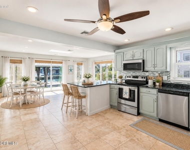 774 Nassau Drive - Photo Thumbnail 7