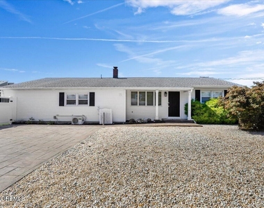 774 Nassau Drive - Photo Thumbnail 1