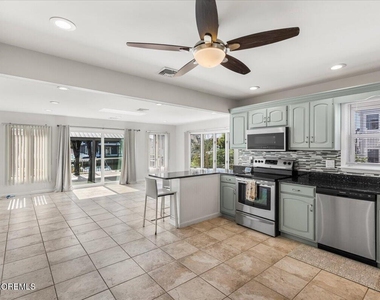 774 Nassau Drive - Photo Thumbnail 6