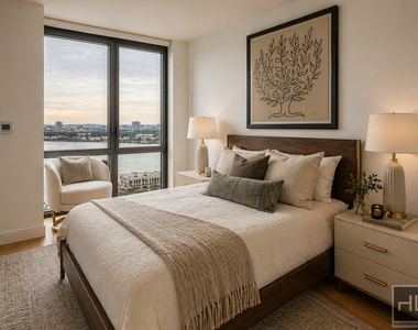 West 57th Street - Photo Thumbnail 4