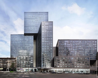 West 57th Street - Photo Thumbnail 6