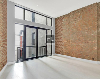 Bowery - Photo Thumbnail 4