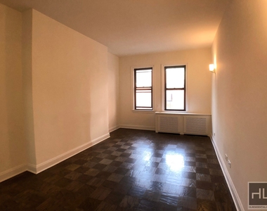 West 22 Street - Photo Thumbnail 1