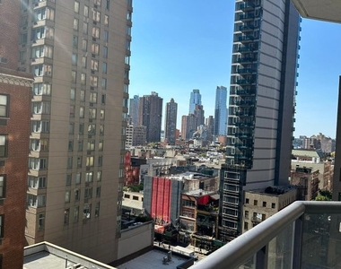235 West 48th Street - Photo Thumbnail 6