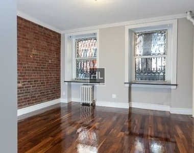 West 21 Street - Photo Thumbnail 1