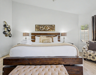 17237 N 52nd Street - Photo Thumbnail 16