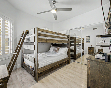 17237 N 52nd Street - Photo Thumbnail 27