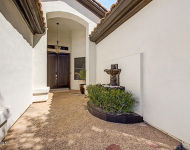 17237 N 52nd Street - Photo Thumbnail 3