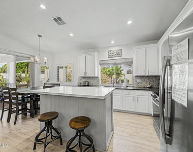 17237 N 52nd Street - Photo Thumbnail 14
