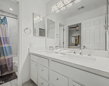 17237 N 52nd Street - Photo Thumbnail 28