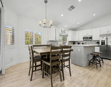 17237 N 52nd Street - Photo Thumbnail 11