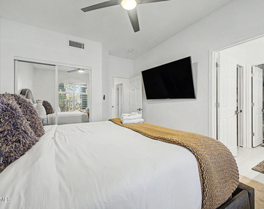 17237 N 52nd Street - Photo Thumbnail 26