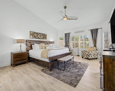 17237 N 52nd Street - Photo Thumbnail 15