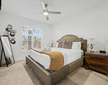 17237 N 52nd Street - Photo Thumbnail 25