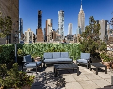 East 29th Street - Photo Thumbnail 7