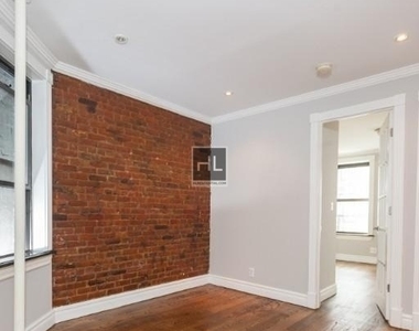 East 23 Street - Photo Thumbnail 5