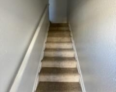 2664 N 43rd Avenue - Photo Thumbnail 4