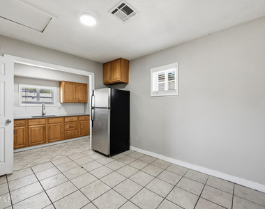 5206 W Ocotillo Road - Photo Thumbnail 4